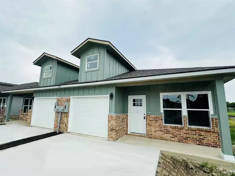 3110 St John St, Greenville, TX 75401