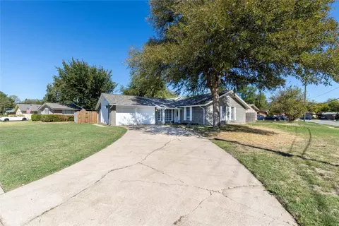 1514 Carlisle St, Irving, TX 75062