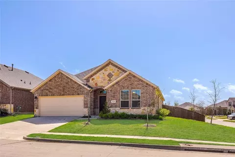 5325 Canfield Ln, Forney, TX 75126