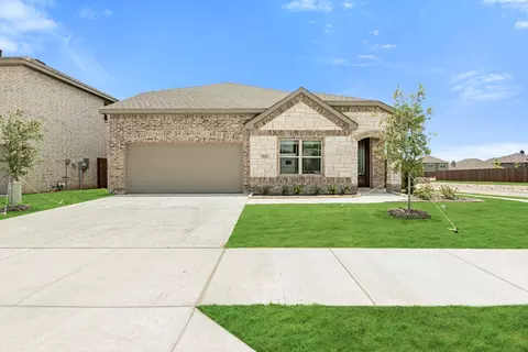 1121 Goldenrod Dr, Godley, TX 76044
