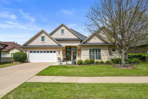 9812 Crestridge Dr, Denton, TX 76207