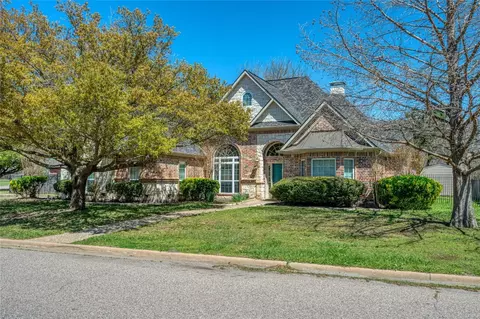 2101 Rivercrest Cir, Denison, TX 75020