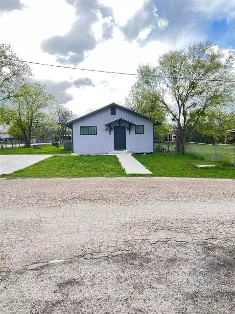 1416 Brazos St, Coleman, TX 76834