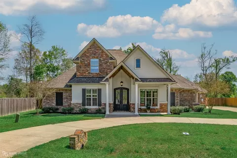 1450 Suwannee Ln, Benton, LA 71006