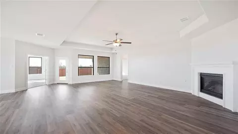 Living - 1608 Dropseed Dr, Celina, TX 75009 photo 3 of 4