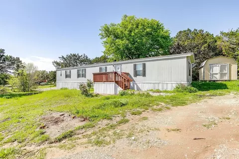 4940 Peachtree Cir, Granbury, TX 76048