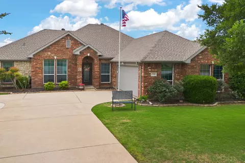 7225 Muirfield Dr, Cleburne, TX 76033