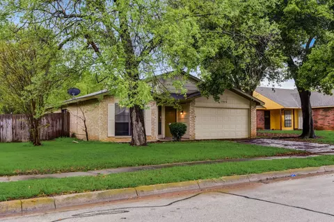7820 Portman Ave, Fort Worth, TX 76112