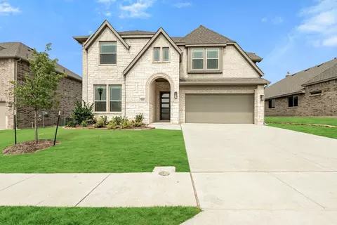 213 Comanche Trl, Alvarado, TX 76009