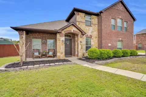 202 Janice Ct, Glenn Heights, TX 75154