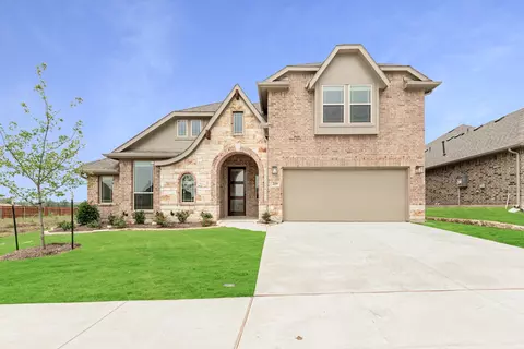 219 Comanche Trl, Alvarado, TX 76009