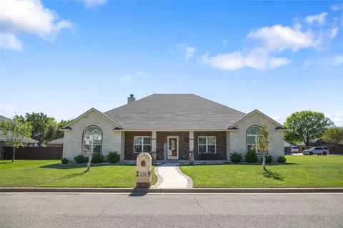 2702 Grey Fox Trl, Brownwood, TX 76801