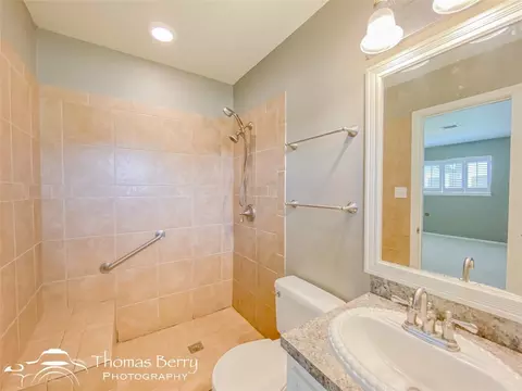 Bath - 412 Ridgeway St, Clyde, TX 79510 photo 3 of 5
