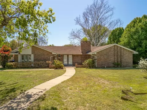 2309 Lange St, Greenville, TX 75402
