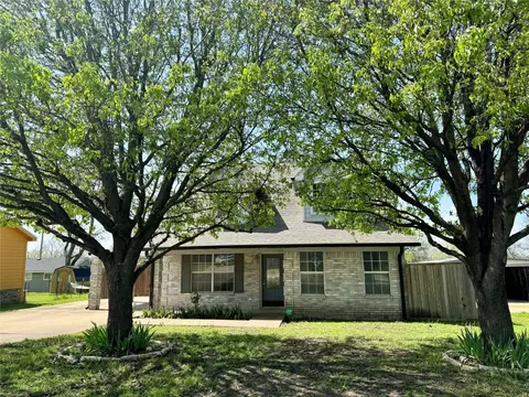 307 N Church St, Blue Ridge, TX 75424