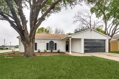5312 Gates Dr, The Colony, TX 75056