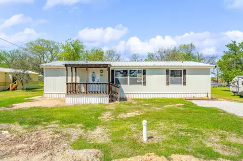 316 S Weatherford St, De Leon, TX 76444