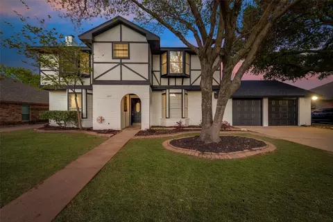 4717 Lake Park Dr, Arlington, TX 76016