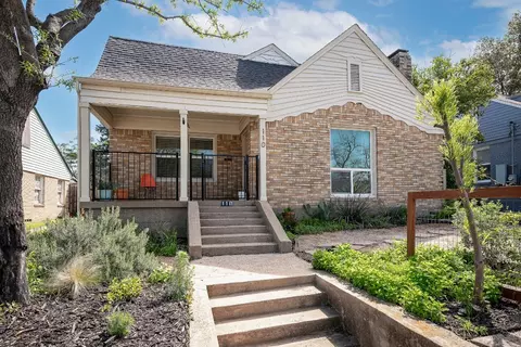 110 N Hampton Rd, Dallas, TX 75208