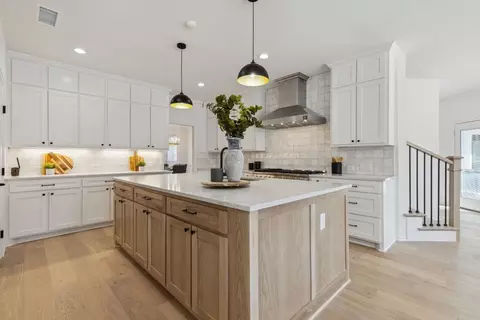 7405 Stallion Cir, Flower Mound, TX 75022