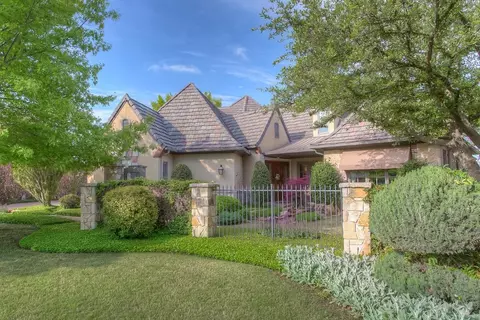 6670 Saint Andrews Rd, Fort Worth, TX 76132