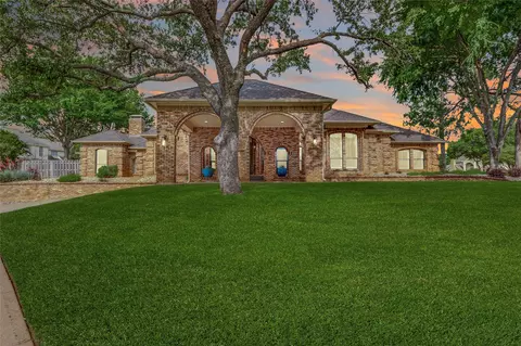 3301 Wilton Woods Ct, Colleyville, TX 76034