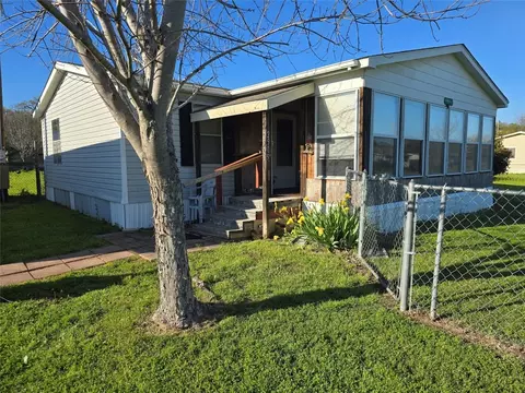 2505 Birch Ln, Burleson, TX 76028