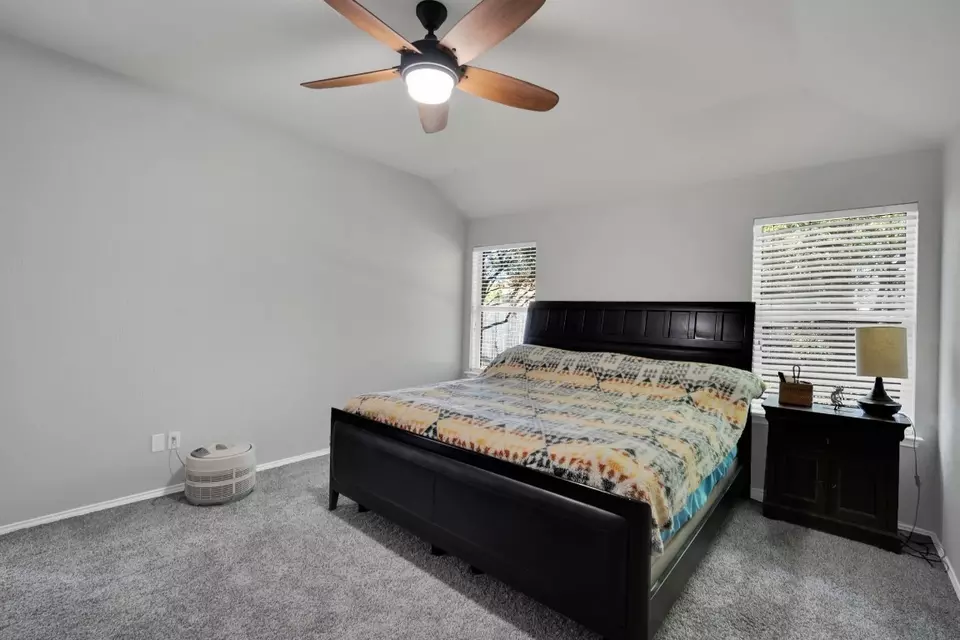 Bedroom - 8002 Peregrine Trl, Arlington, TX 76001 photo 2 of 6
