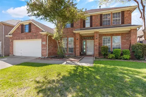 2723 Sedgemoor Dr, Grand Prairie, TX 75052