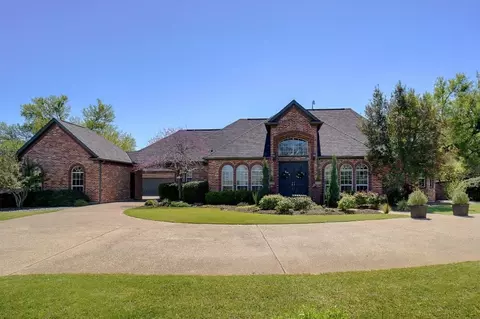337 Cattlebaron Parc Dr, Fort Worth, TX 76108