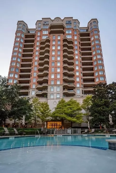 2828 Hood St #602, Dallas, TX 75219