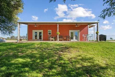 Exterior - 934 County Road 322, Comanche, TX 76442 photo 8 of 14