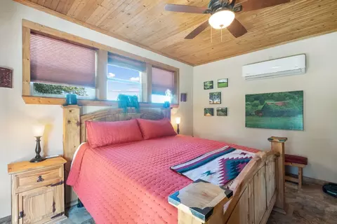 Bedroom - 934 County Road 322, Comanche, TX 76442 photo 2 of 3