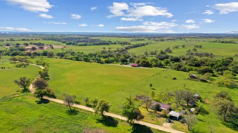 View/Area - 934 County Road 322, Comanche, TX 76442 photo 5 of 13