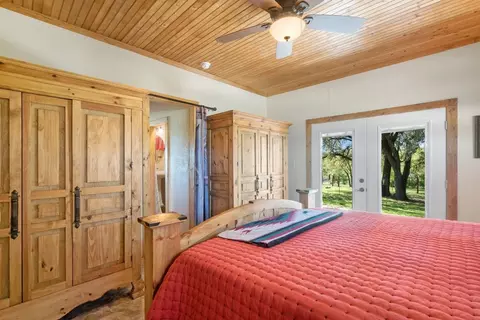 Bedroom - 934 County Road 322, Comanche, TX 76442 photo 3 of 3