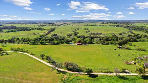 View/Area - 934 County Road 322, Comanche, TX 76442 photo 6 of 13