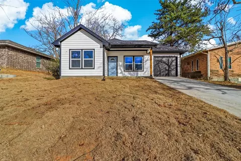 405 W Walker St, Denison, TX 75020
