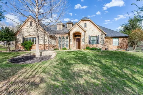 7332 La Cantera Dr, Fort Worth, TX 76108
