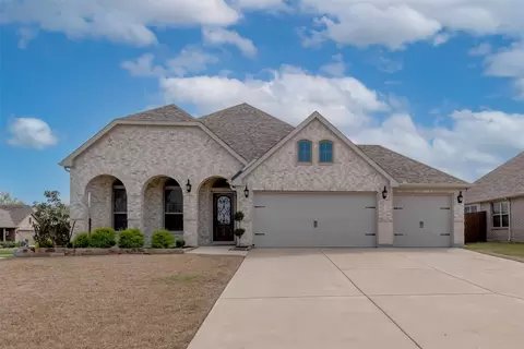 109 Thompson Dr, Van Alstyne, TX 75495