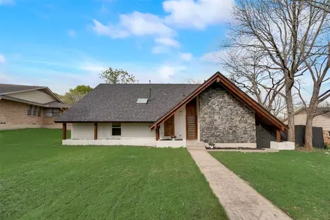 515 Meadow Heath Ln, Dallas, TX 75232