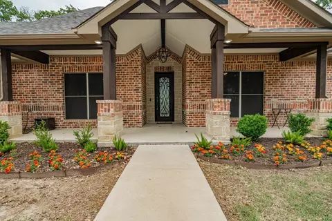 2144 Eastfield Dr, Wills Point, TX 75169