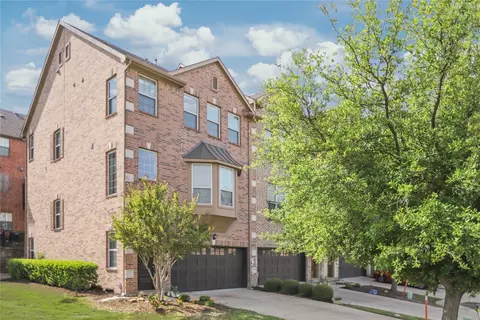 7880 Oxer Dr, Irving, TX 75063
