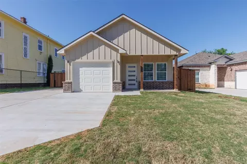 1253 E Myrtle St, Fort Worth, TX 76104