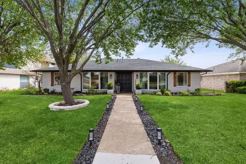 7022 Thornwood Dr, Dallas, TX 75227