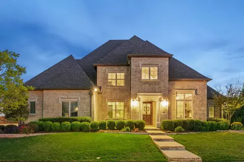 801 Pyrenees Dr, Southlake, TX 76092