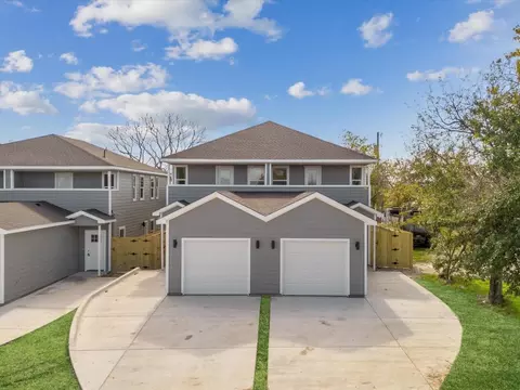 2500 Oxford Ave #100 & 110, Fort Worth, TX 76106