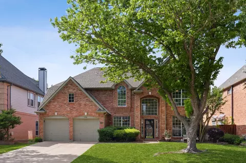 2709 Indian Oak Dr, Grapevine, TX 76051