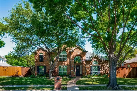 3801 Norwich Ln, Plano, TX 75025