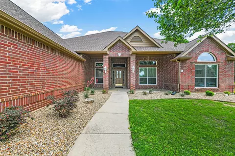 1826 Vintage Dr, Corinth, TX 76210