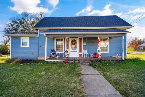 309 W Godley Ave, Godley, TX 76044